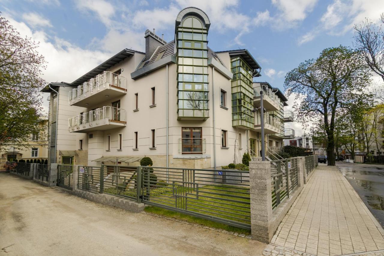 Apartment With Terrace And Sauna By Grand Apartments Сопот Екстериор снимка